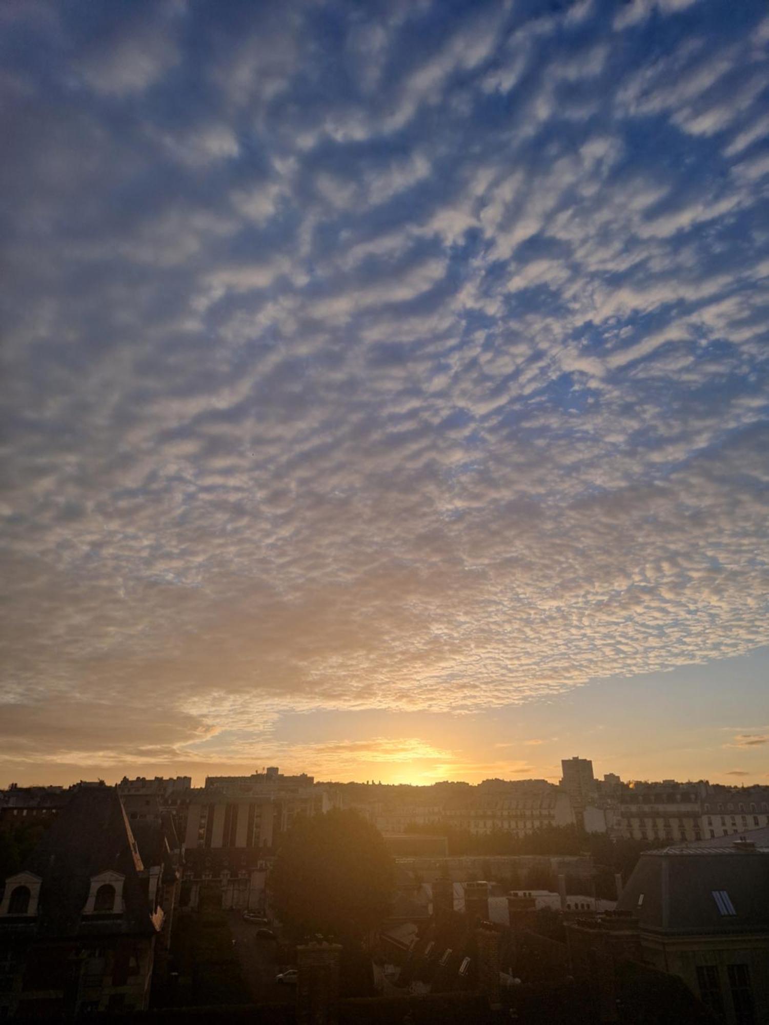 Apartment Au Coeur De Paris